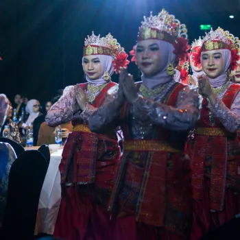 Penyambutan Tari Harsa di Pagelaran Harmoni Bumi L